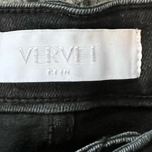 Vervet T5991 Women’s Washed Black Denim with Angled Hem Detail - Picture 7 of 9